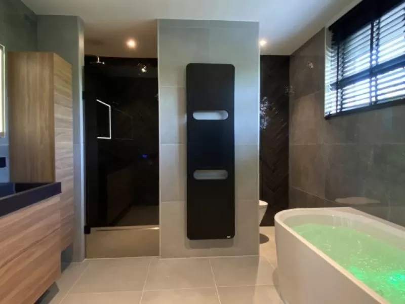 Grote luxe badkamer Elst (GLD)
